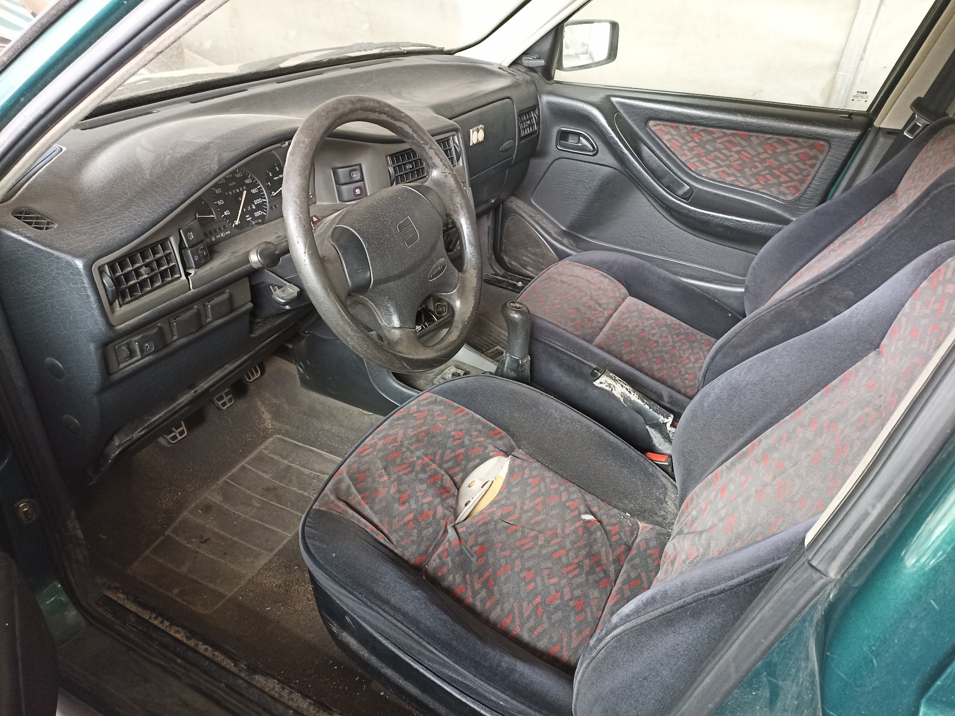 SEAT Toledo 1 generation (1991-1999) Форсунка 028130201J 22300813