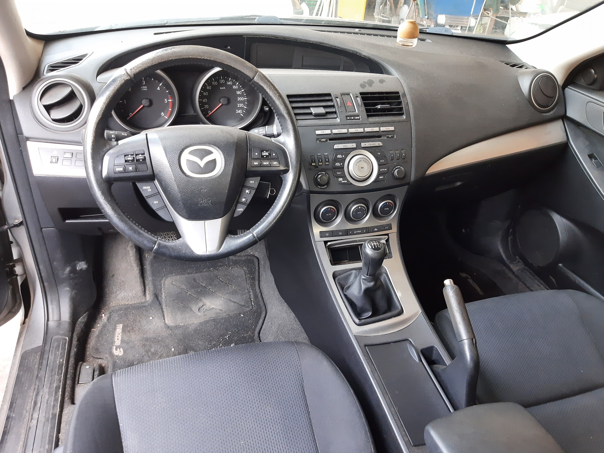 MAZDA 3 BL (2009-2013) Difūzoriaus ventiliatorius Y64215035A 22332929