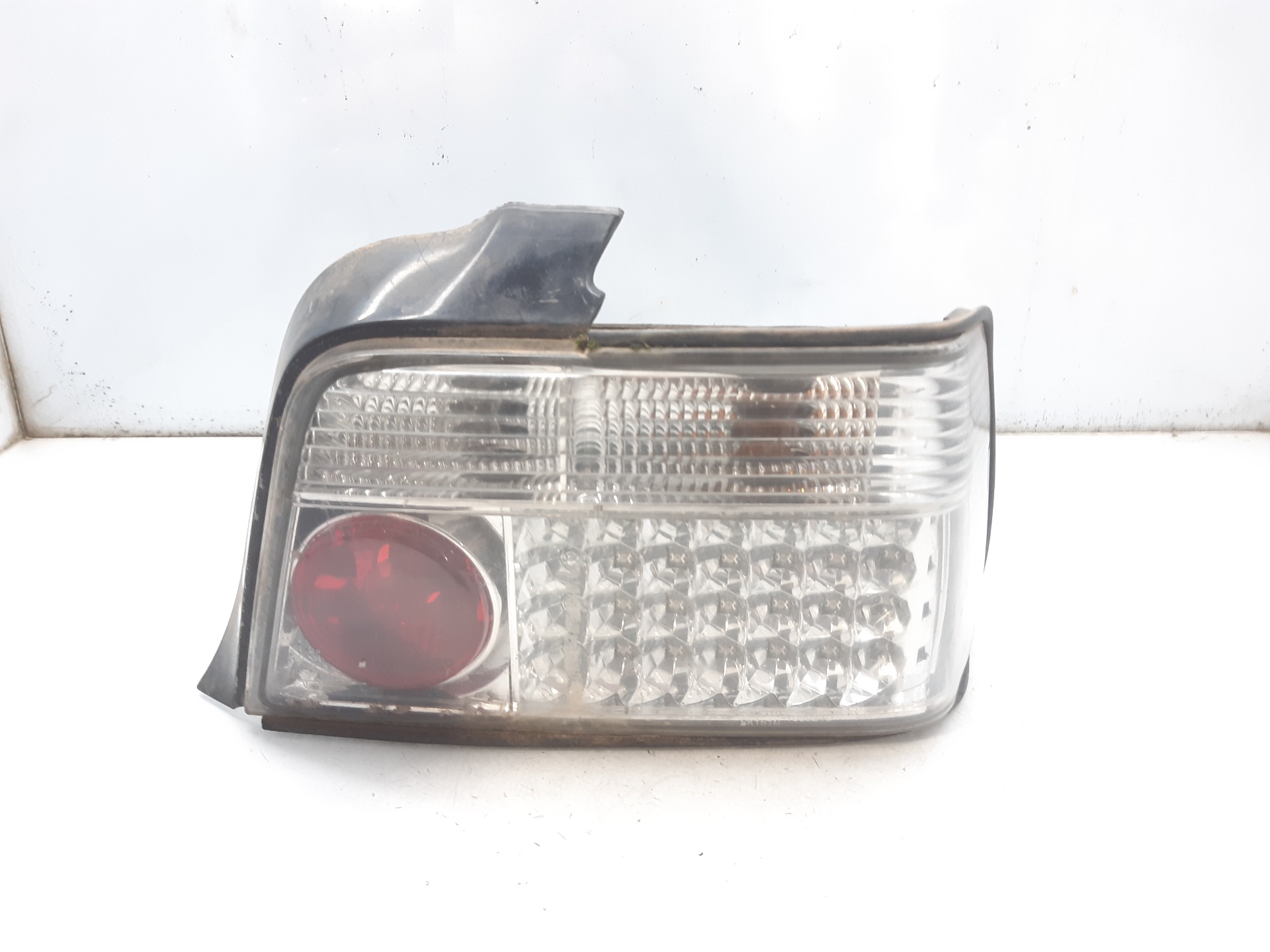 BMW 3 Series E36 (1990-2000) Rear Right Taillight Lamp 63211387362 22298010