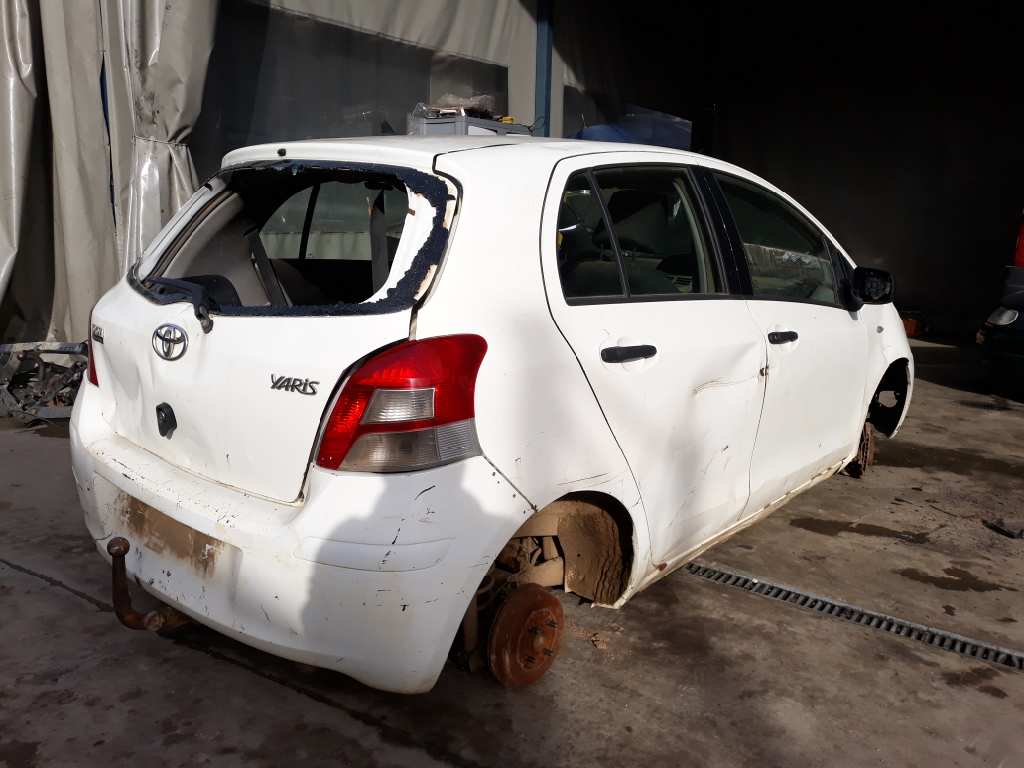 TOYOTA Yaris 2 generation (2005-2012) Рулевой механизм 452000D092 18470049