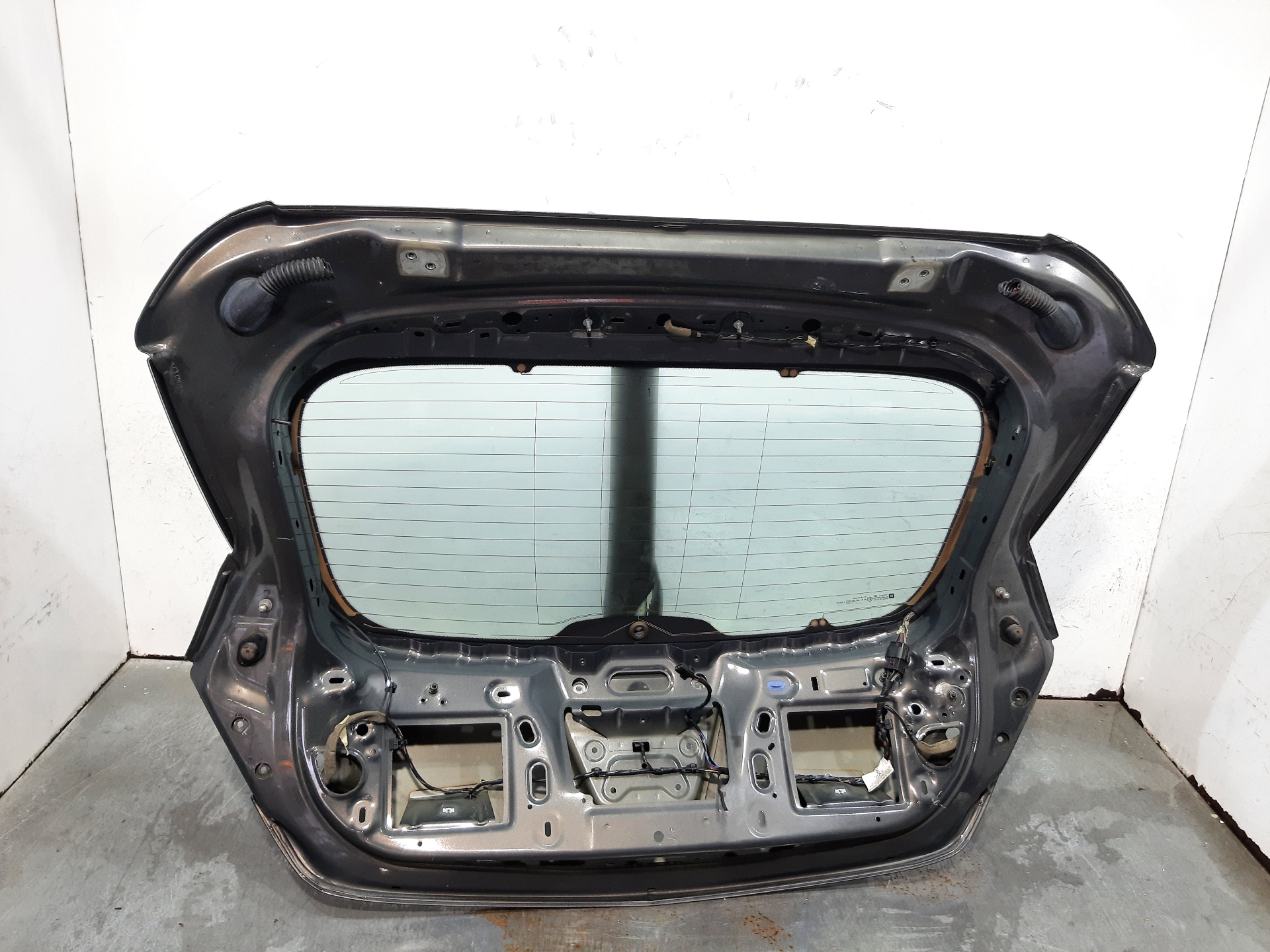 OPEL Astra J (2009-2020) Крышка багажника 13372624 23050477