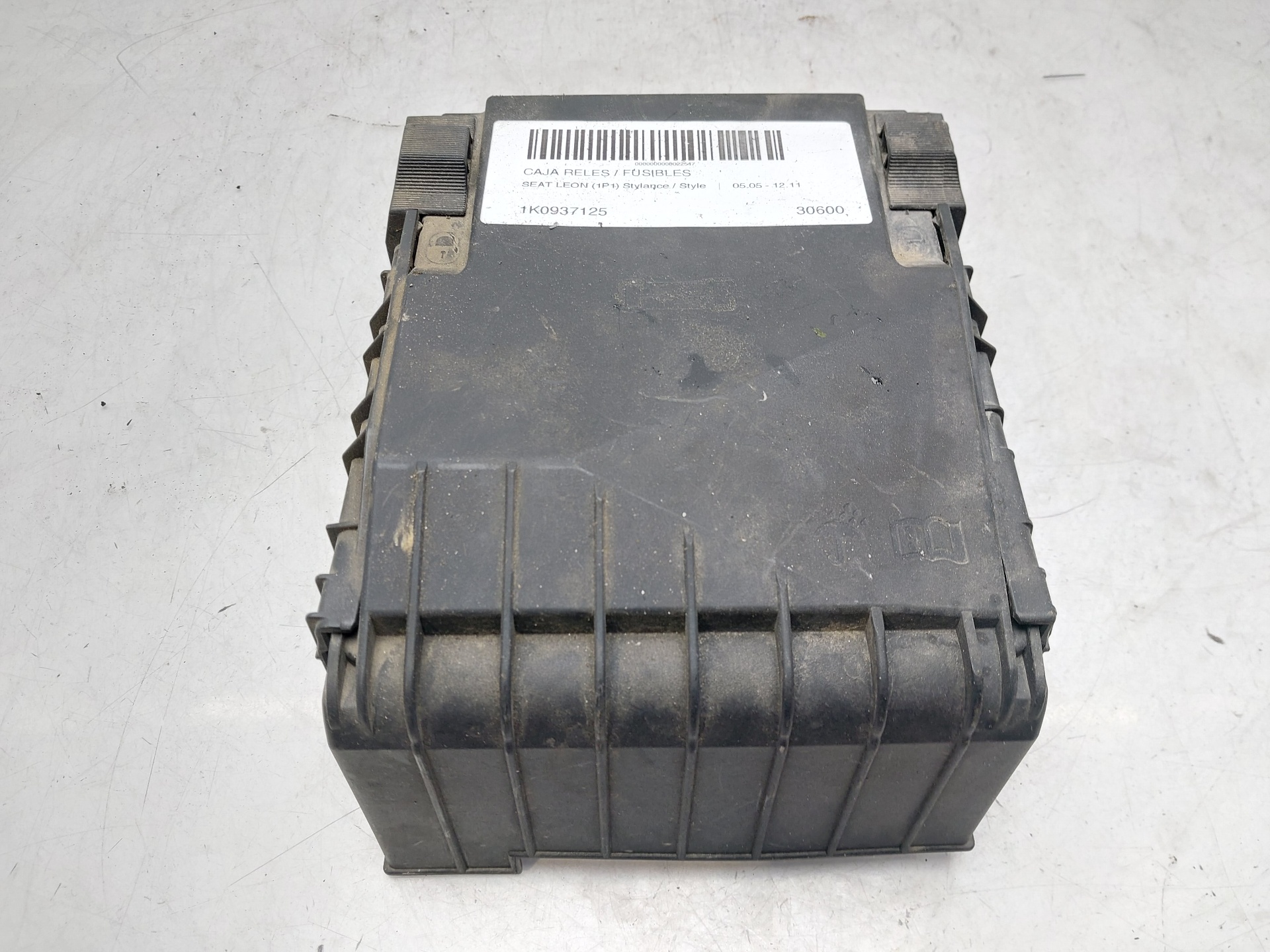 SEAT Leon 2 generation (2005-2012) Fuse Box 1K0937125 23012704