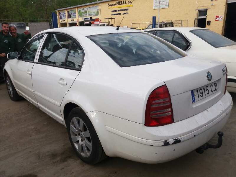 SKODA Superb 1 generation (2001-2008) Дверь передняя левая 3B4831051BE 20172800