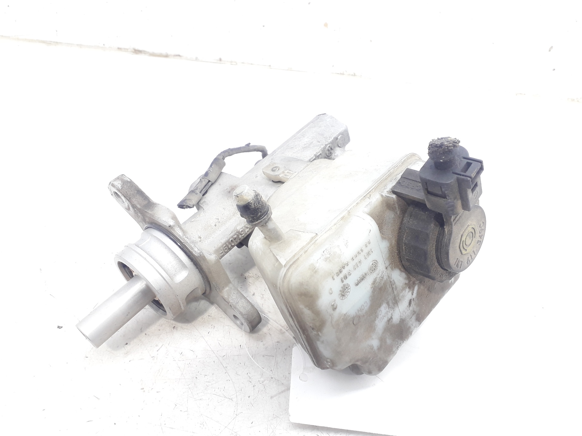 SEAT Leon 2 generation (2005-2012) Brake Cylinder 0204Y24052 24055372