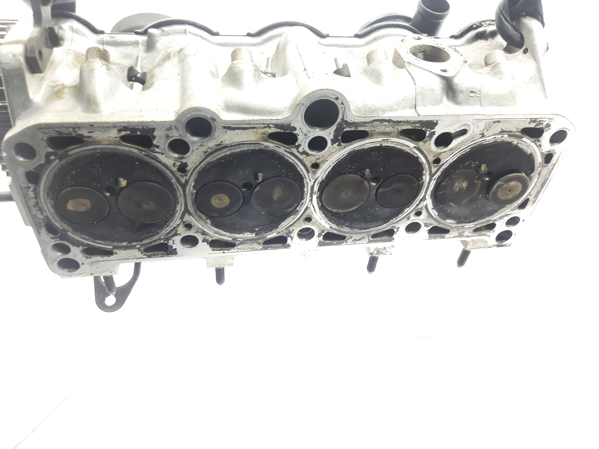 VOLKSWAGEN Engine Cylinder Head 028103373N 25401158