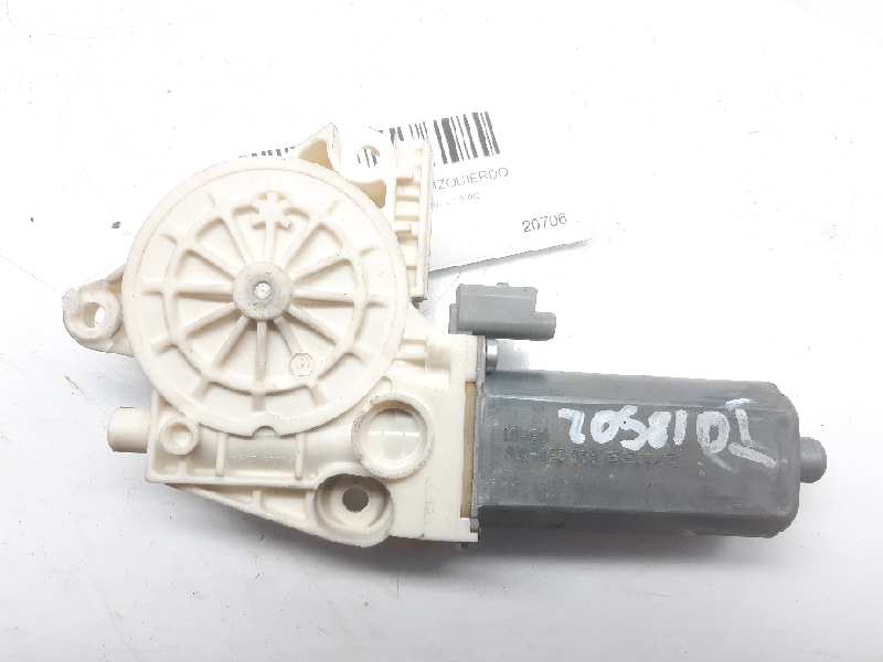 VOLVO S40 1 generation (1996-2004) Moteur de lève-vitre de porte avant gauche 990250100 24007004