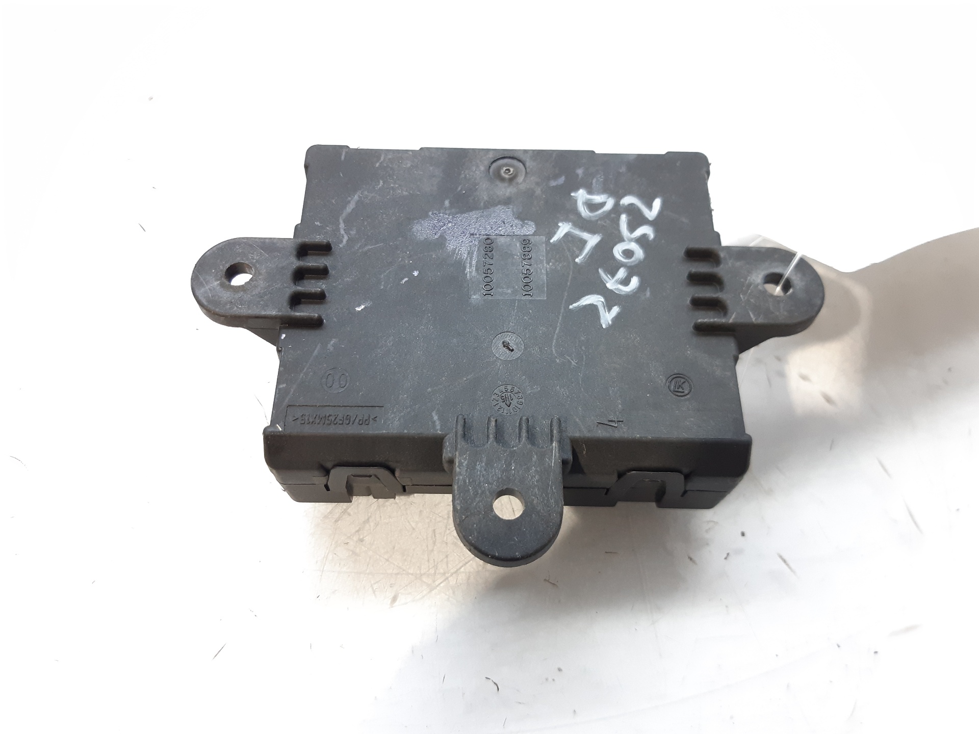 HYUNDAI Fiesta 5 generation (2001-2010) Komforta vadības bloks CV1T14B531AG 18734488