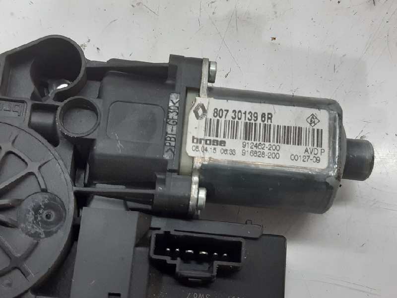 RENAULT Megane 3 generation (2008-2020) Motor de control geam ușă dreapta față 807301396R 18552351