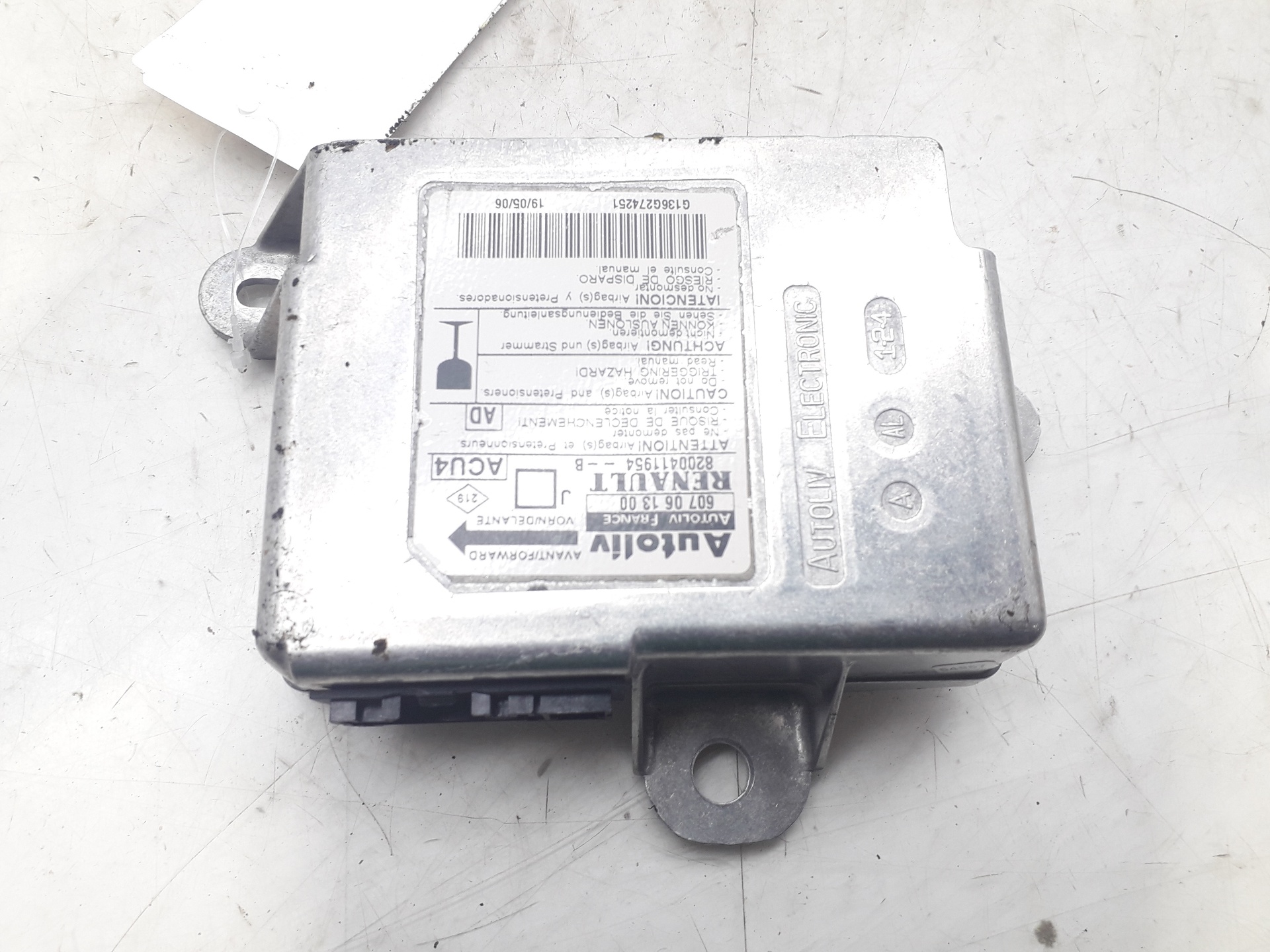 DODGE Scenic 2 generation (2003-2010) SRS Control Unit 8200411954 22423776