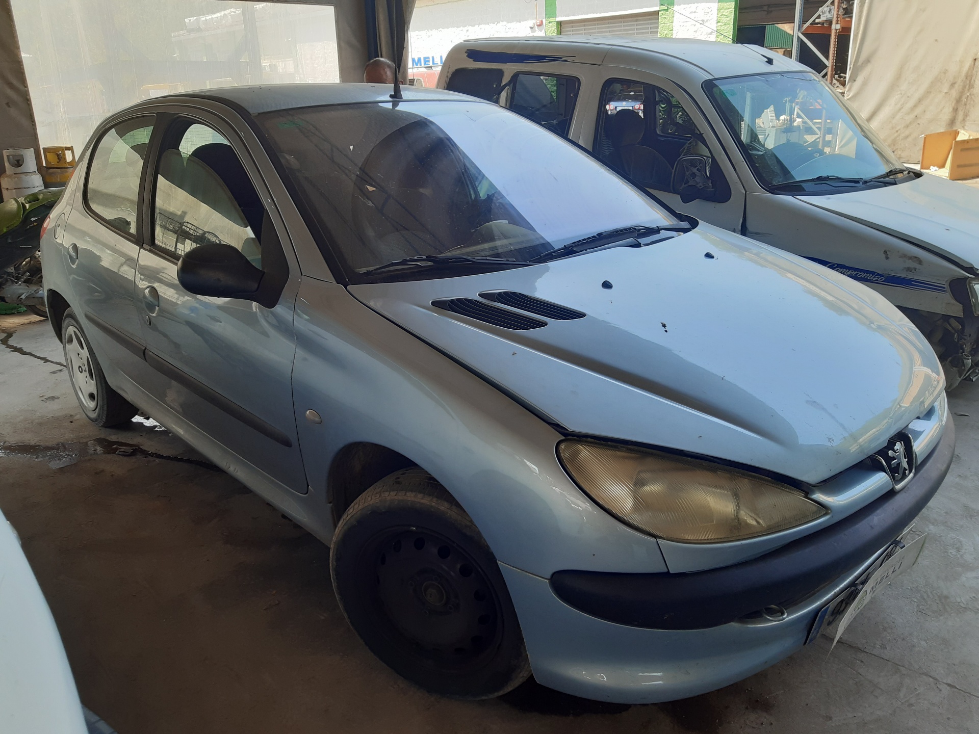 PEUGEOT 206 1 generation (1998-2009) Hátsó lökhárító 7013L0 22438021