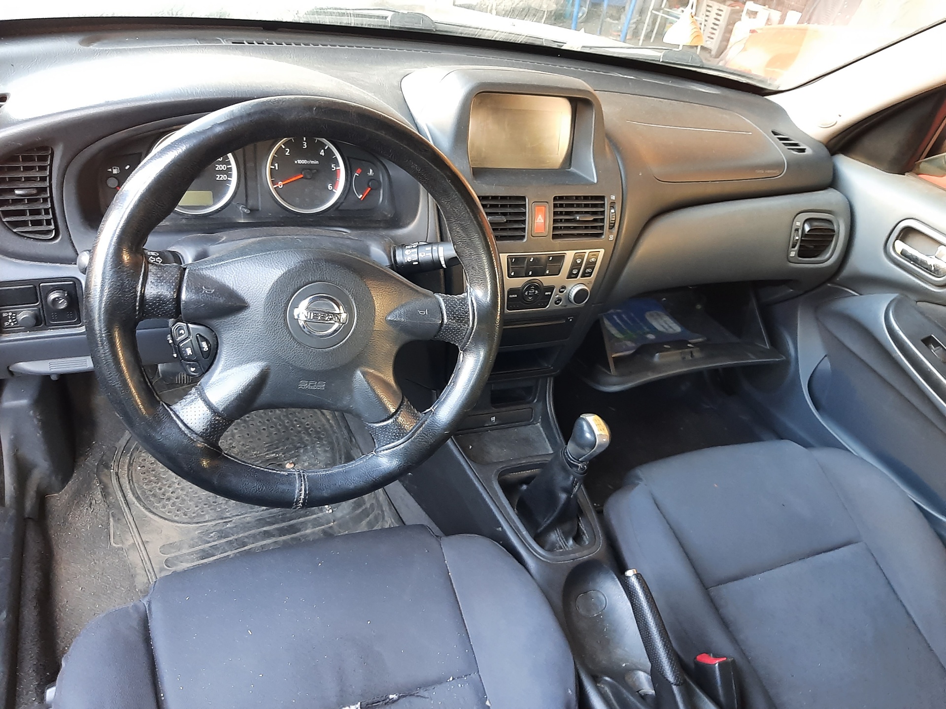 NISSAN Almera N16 (2000-2006) Другие внутренние детали 23780700 24759932