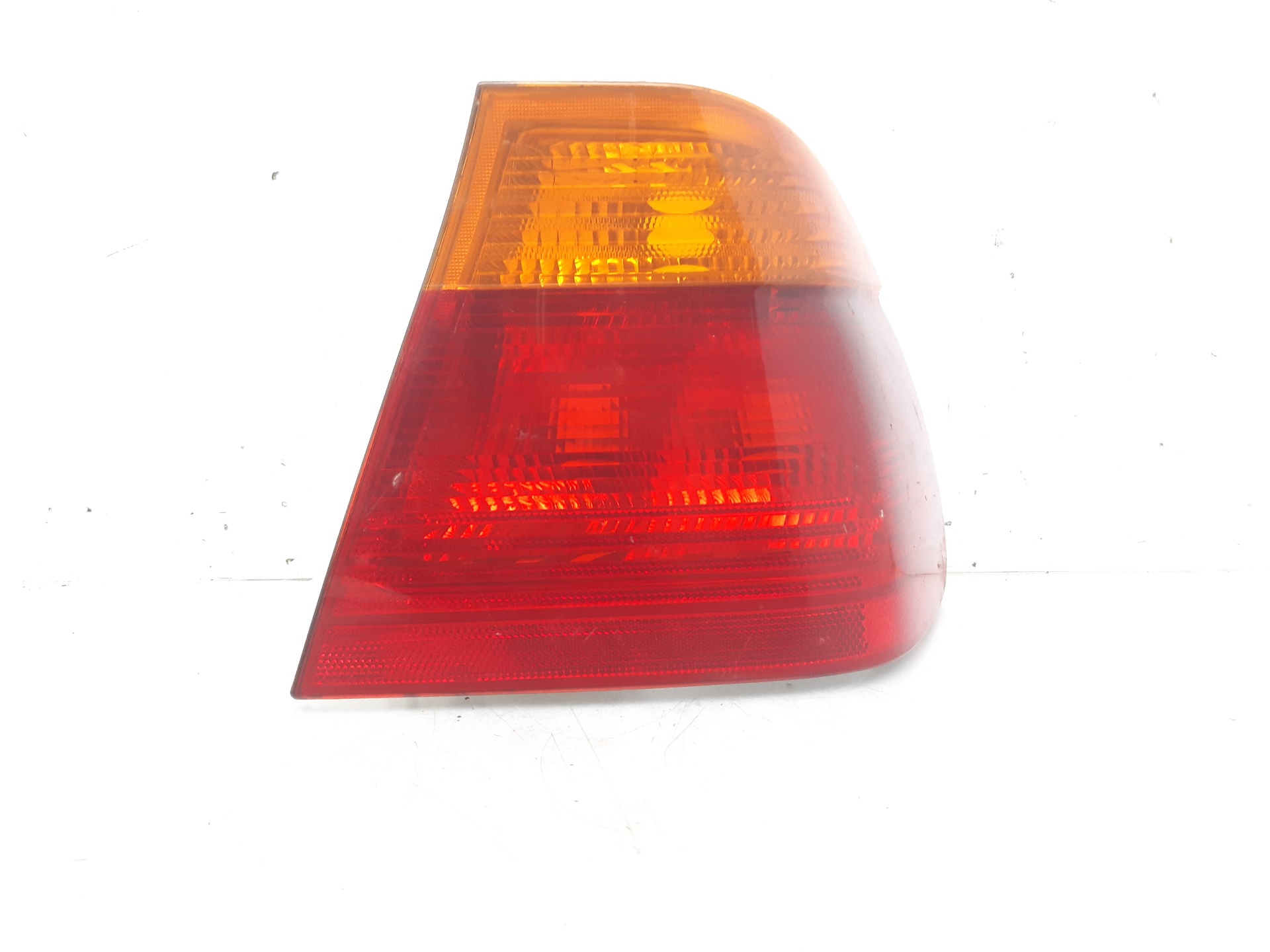 BMW 3 Series E46 (1997-2006) Rear Right Taillight Lamp 8364922 18729363