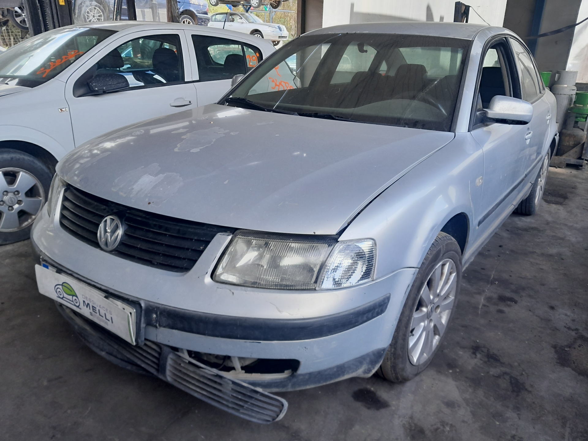 VOLKSWAGEN Passat B5 (1996-2005) Aizmugurējo labo durvju logu pacēlājs 3B5839756C 25224071