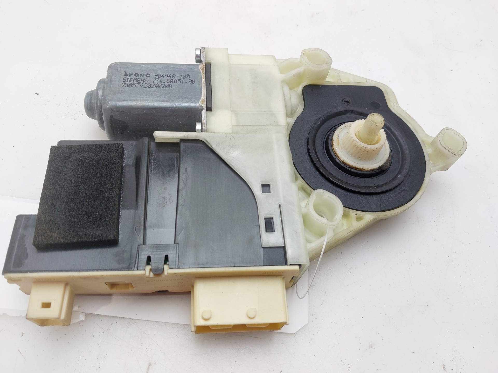 CITROËN C4 1 generation (2004-2011) Front Right Door Window Control Motor 9681574880 24833635