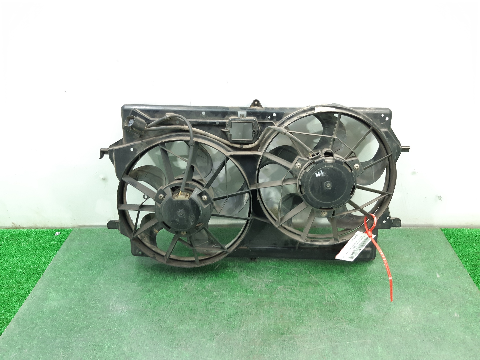 FORD Focus 1 generation (1998-2010) Difūzoriaus ventiliatorius 98AB8C607 22472293
