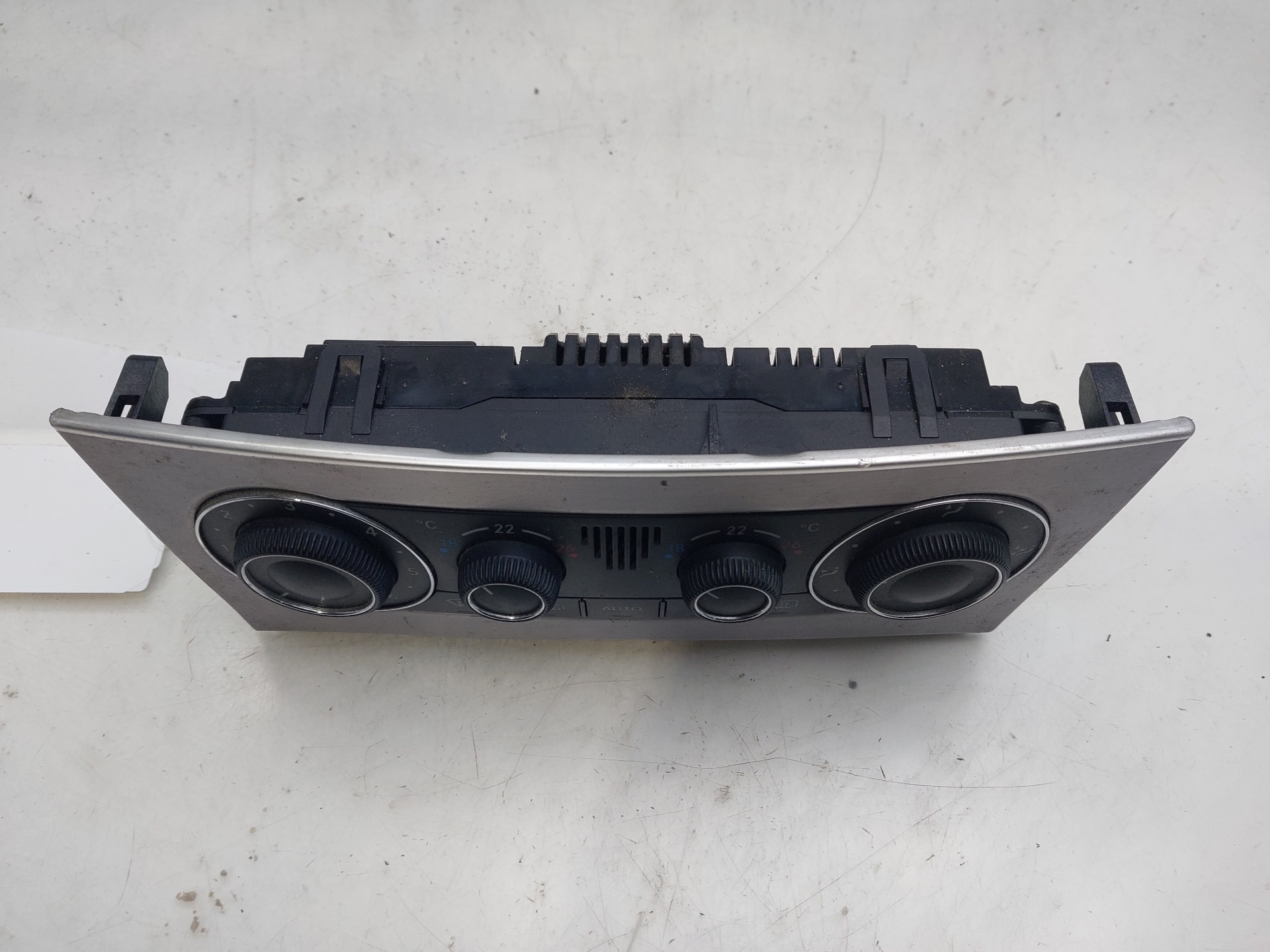 MERCEDES-BENZ C-Class W203/S203/CL203 (2000-2008) Climate  Control Unit A2038304085 23241090