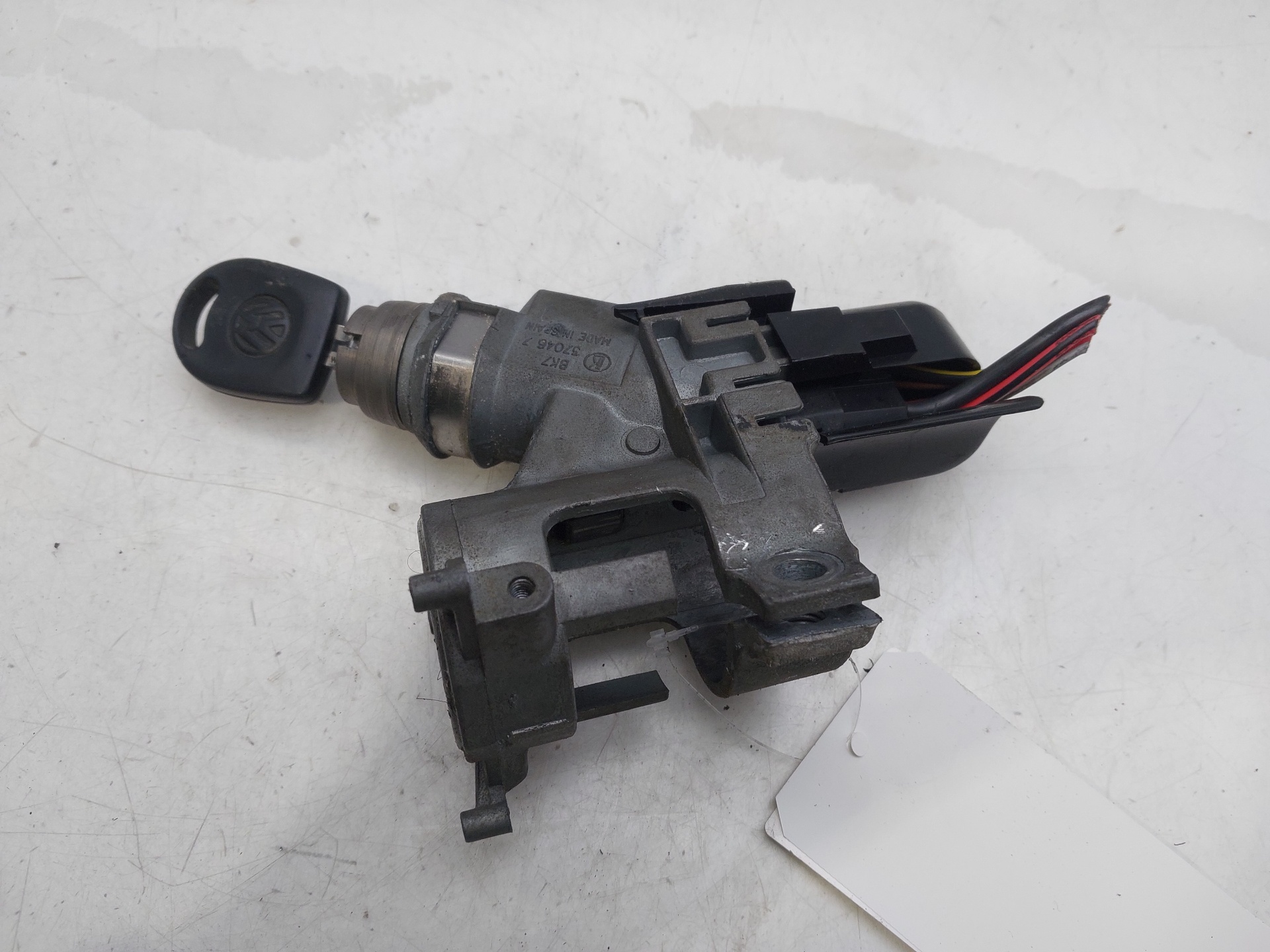 NISSAN Polo 3 generation (1994-2002) Ignition Lock 357905851F 23822670