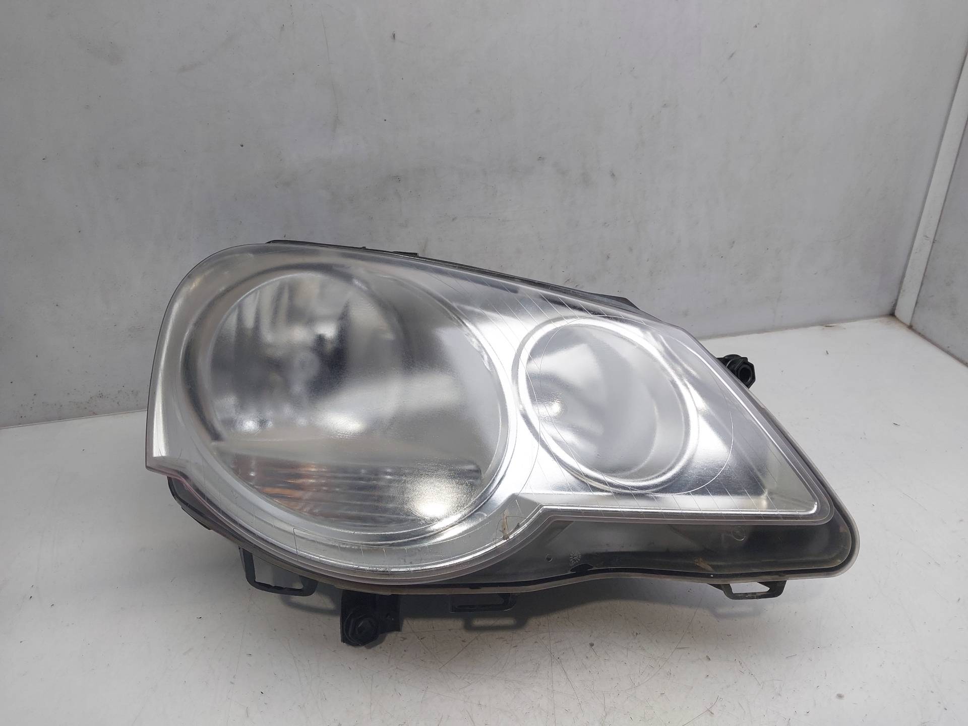 VOLKSWAGEN Polo 4 generation (2001-2009) Front Right Headlight 6Q1941008AN 25108787