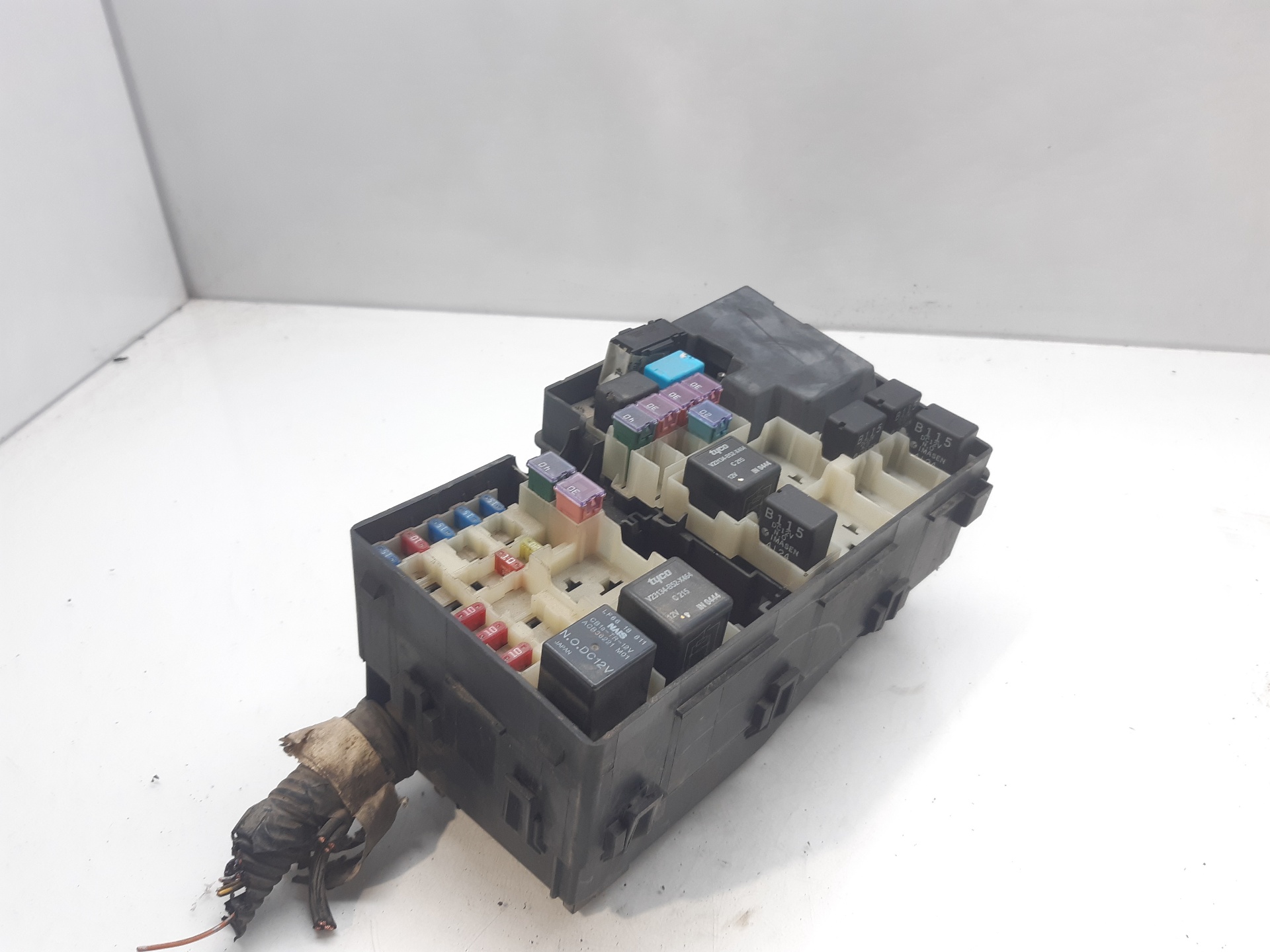 MAZDA 3 BK (2003-2009) Fuse Box 8688039 20992466