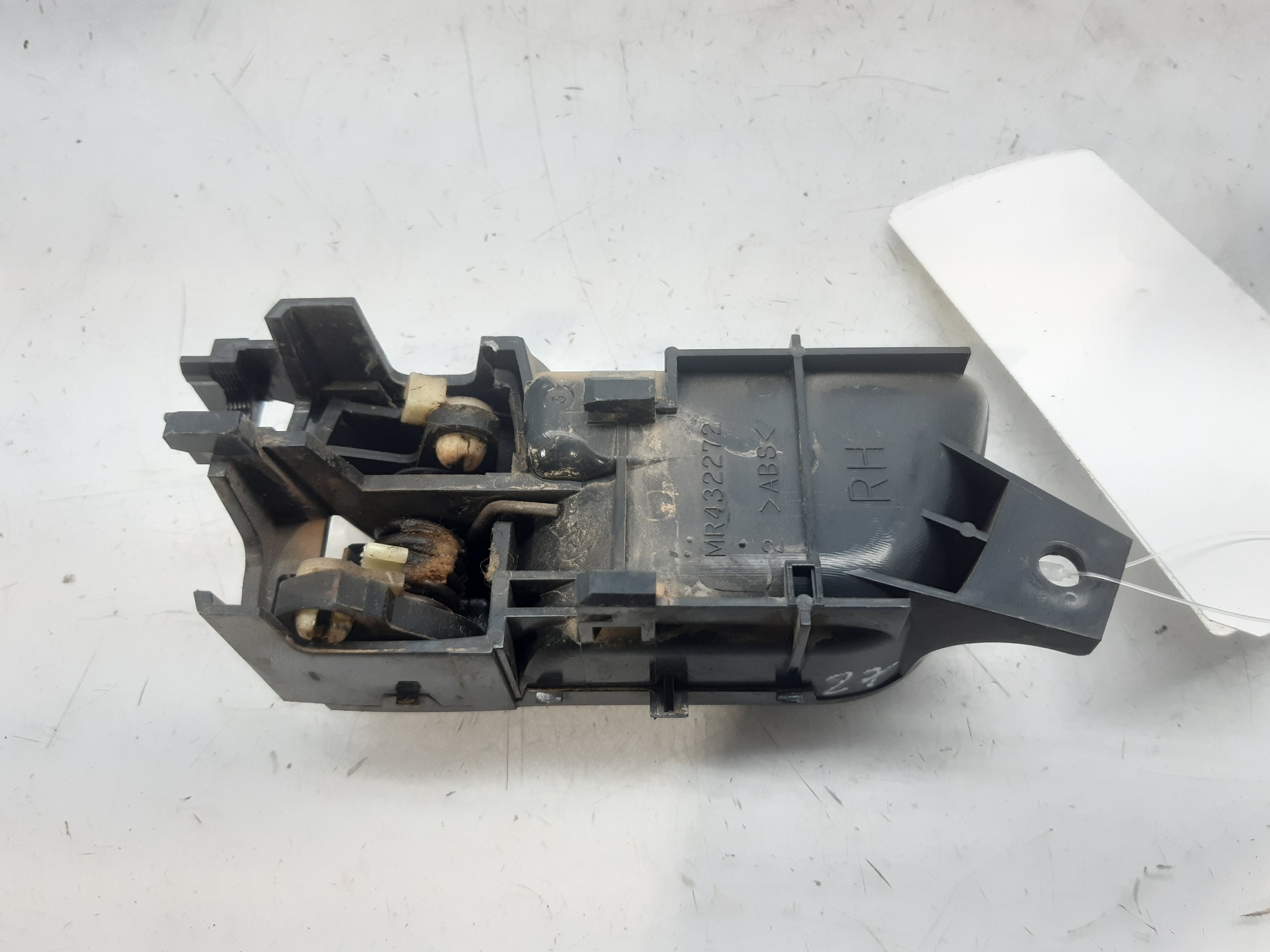 MITSUBISHI Pajero 3 generation (1999-2006) Other Interior Parts MR432272 18794667