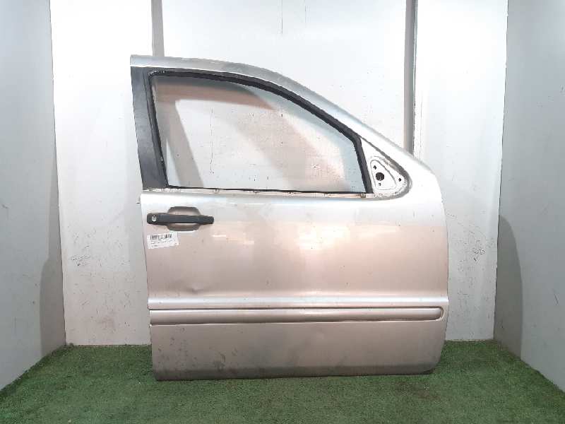 MERCEDES-BENZ M-Class W163 (1997-2005) Front Right Door 1637201605 18523226