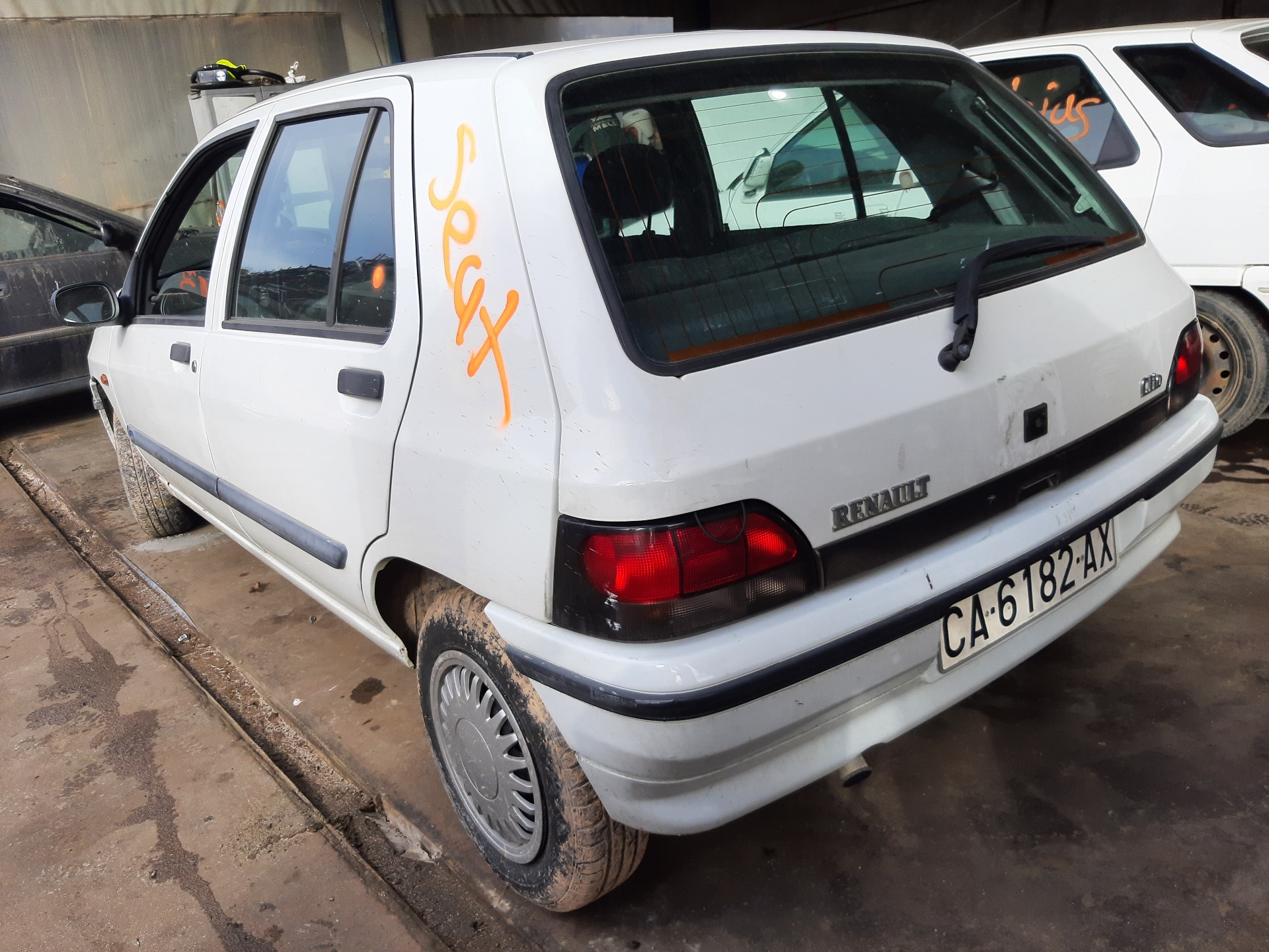 RENAULT Clio 1 generation (1990-1998) Повторитель переднего правого крыла 7700799758 20946460