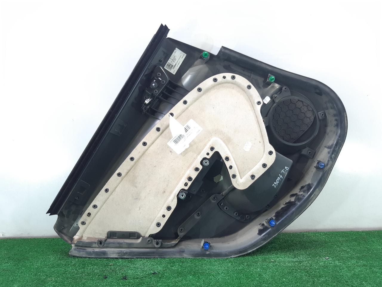 OPEL Astra J (2009-2020) Bakre høyre dørpanel 13258682 18663968