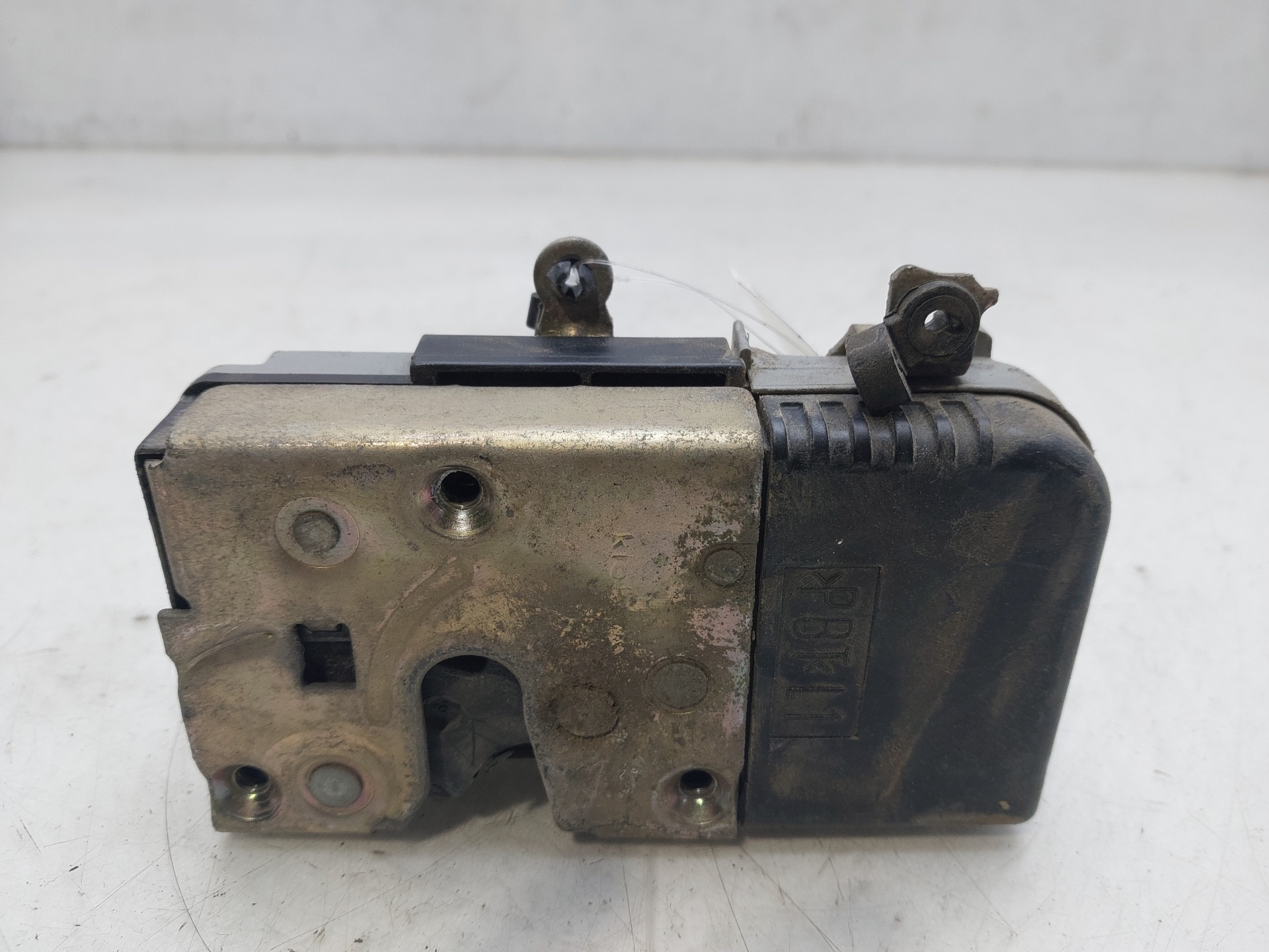 PEUGEOT 406 1 generation (1995-2004) Front Left Door Lock 9135H6 25370354