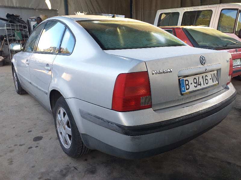 VOLKSWAGEN Passat B5 (1996-2005) Вимикач вікна передніх правих дверей 1J0959855 20196217