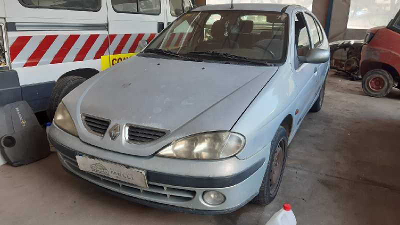 RENAULT Megane 1 generation (1995-2003) Üzemanyag-befecskendező 8200047509 24006890