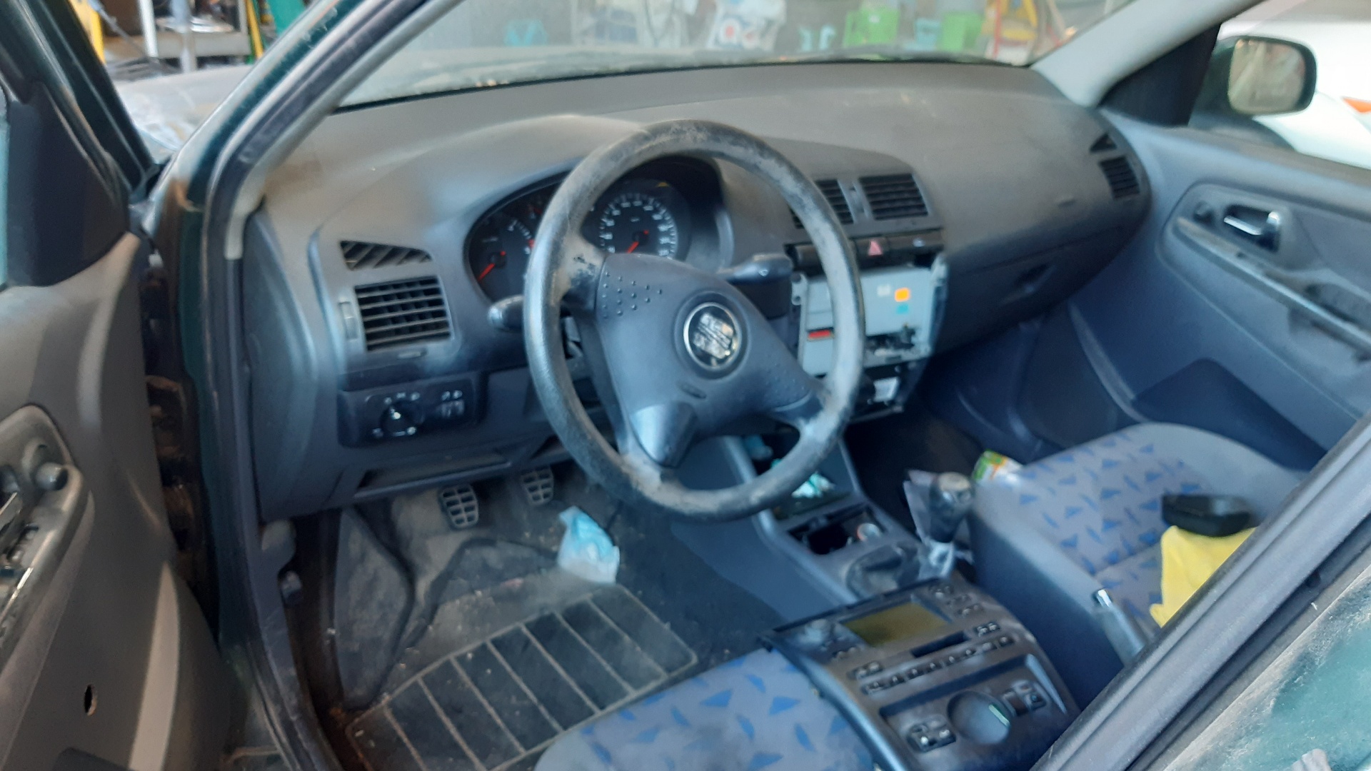 SEAT Ibiza 2 generation (1993-2002) Takaluukun takaluukun lukko 6K0827505 22019993