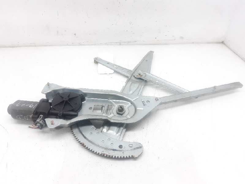 NISSAN Front Right Door Window Regulator 8200188551 18442819