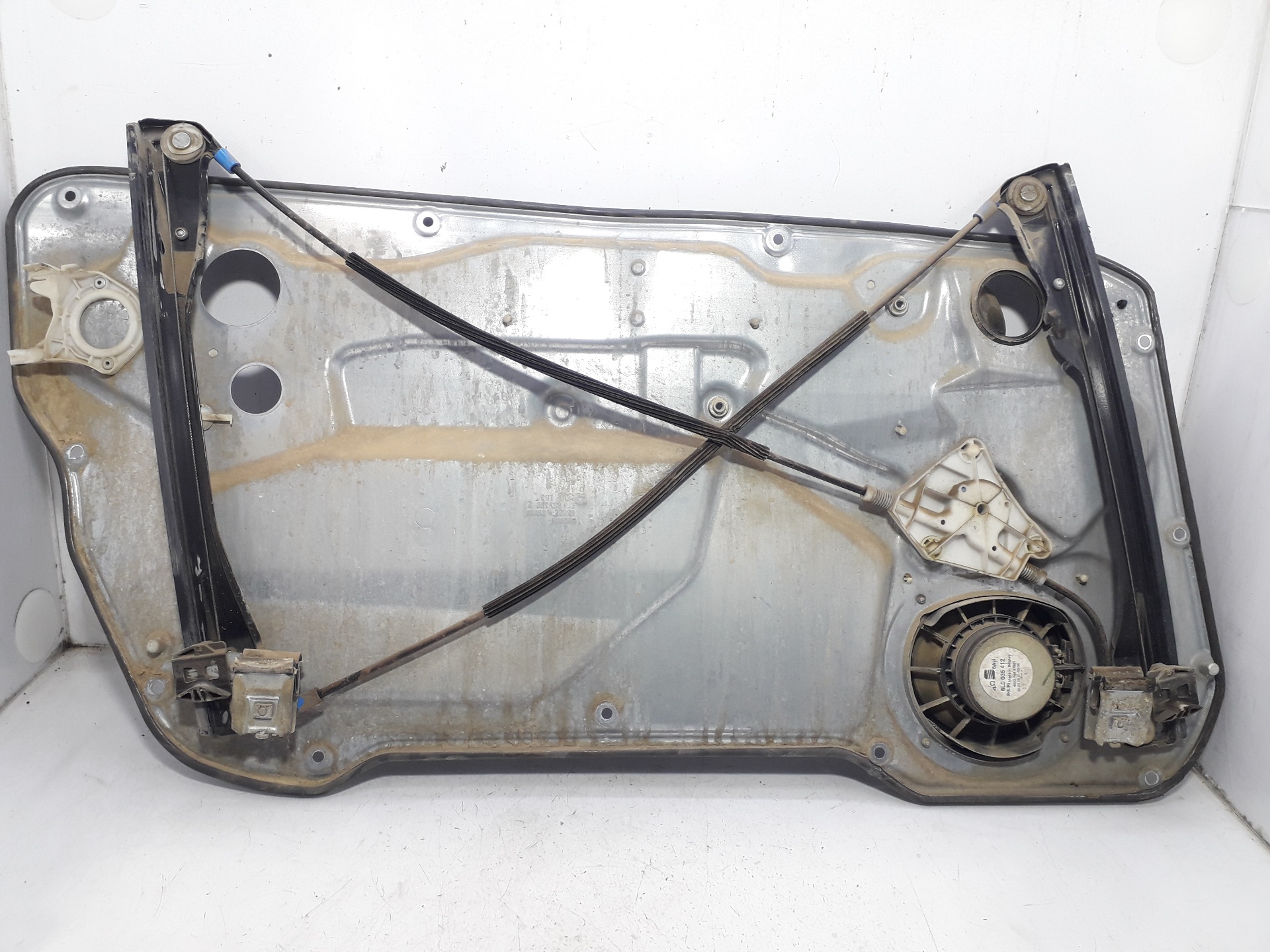 SEAT Cordoba 2 generation (1999-2009) Front Right Door Window Regulator 6L3837752BQ 18746567