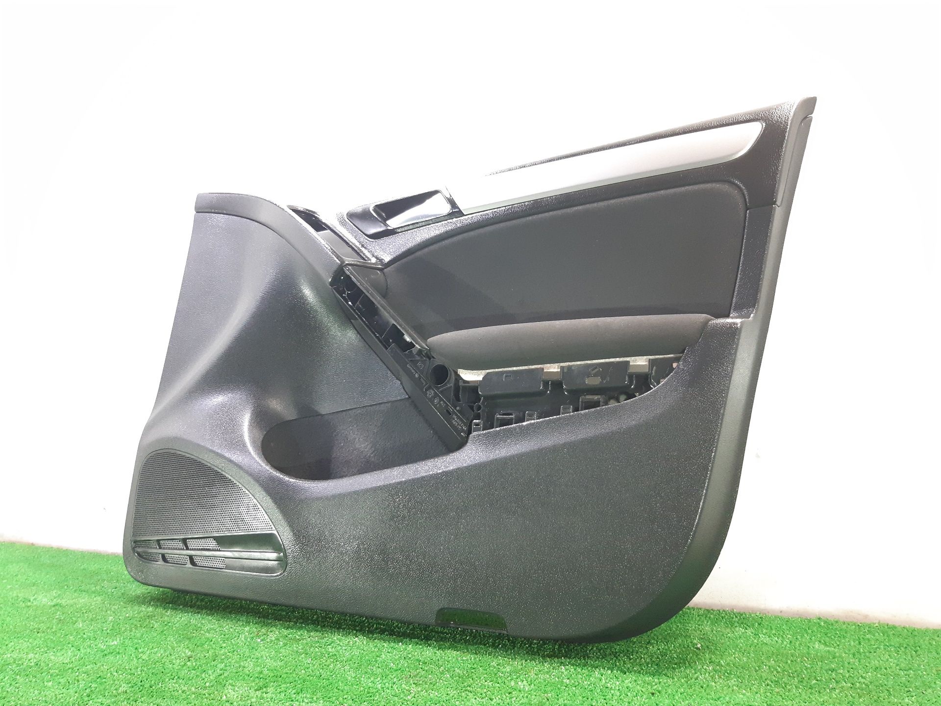 CHEVROLET Golf 6 generation (2008-2015) Front Right Door Panel 5K4867012 18768655