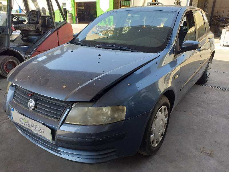 FIAT Stilo 1 generation (2001-2010) Топливная рейка 0445214016 20189865