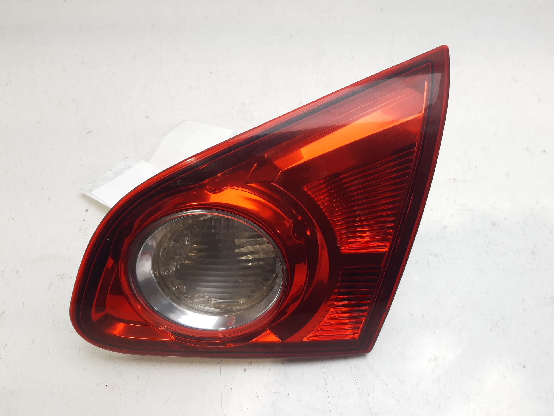 NISSAN Qashqai 1 generation (2007-2014) Oikea takavalo 26550JD800 24148203