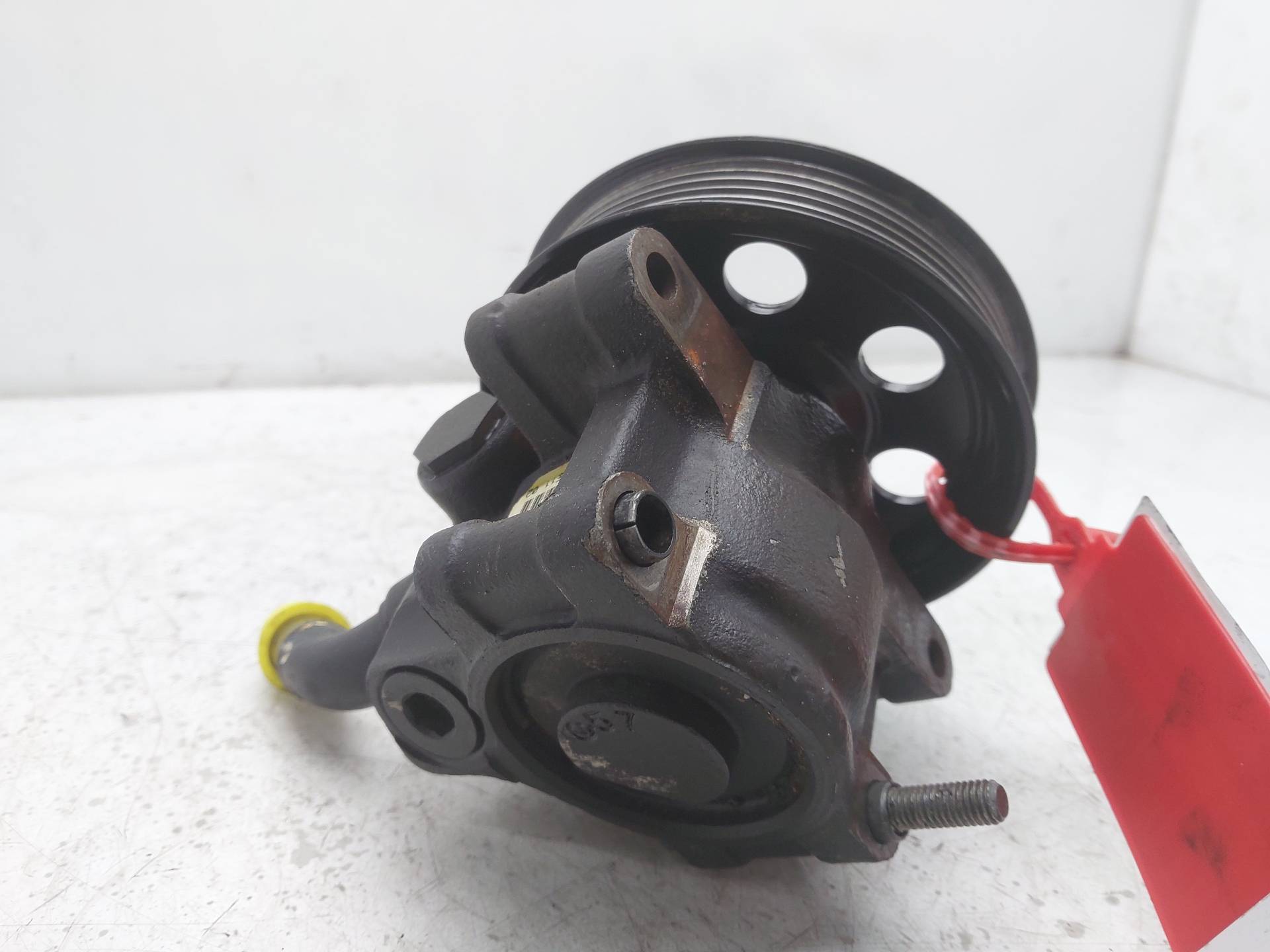 PEUGEOT Focus 1 generation (1998-2010) Power Steering Pump XS4E3A733AC 23552198