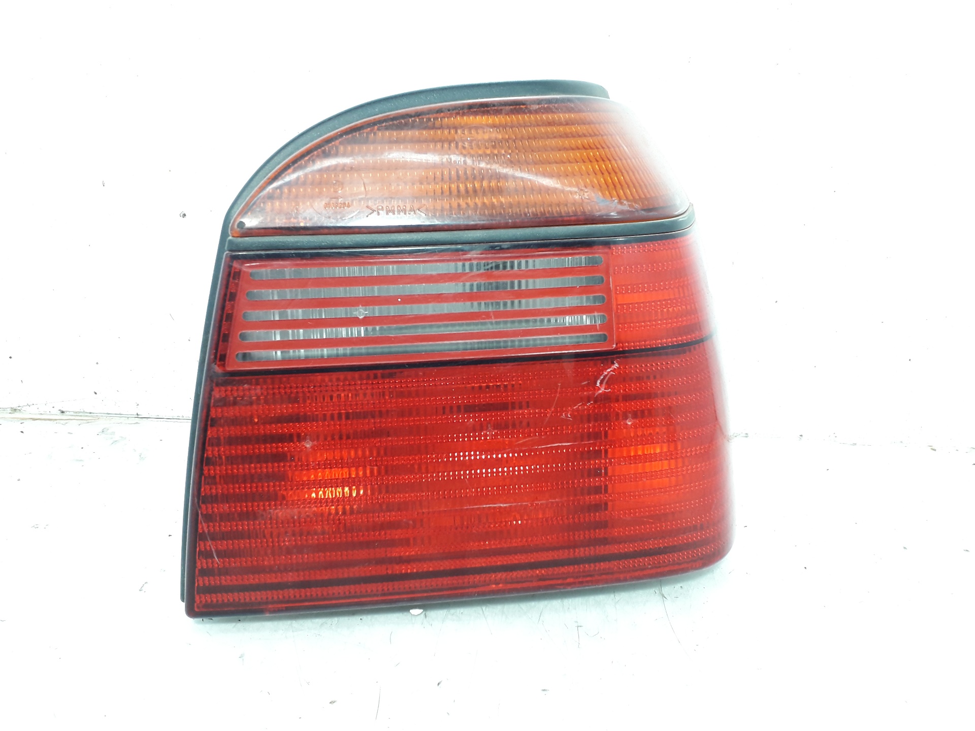 VOLKSWAGEN Golf 3 generation (1991-1998) Rear Right Taillight Lamp 1H6945257 18746141