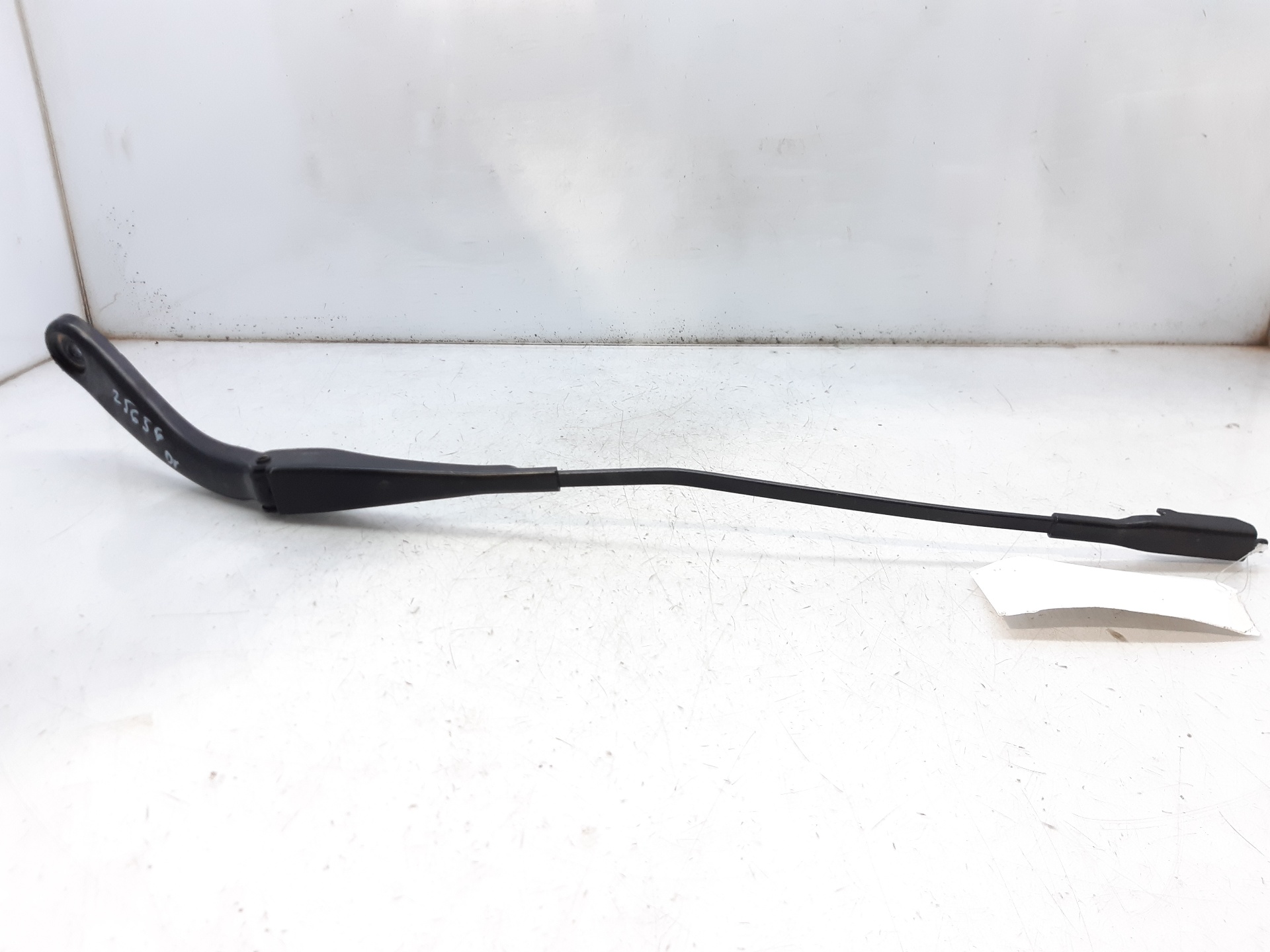 BMW 1 Series F20/F21 (2011-2020) Front Wiper Arms 61617239520 18748623
