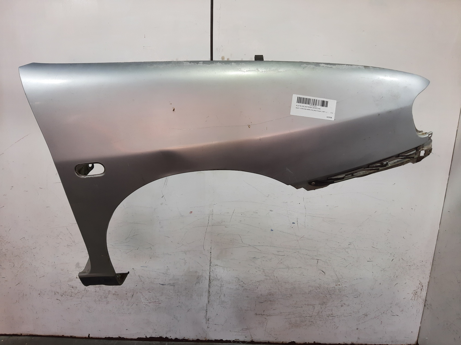 SEAT Ibiza 2 generation (1993-2002) Front Right Fender 6K0821022B 20767481