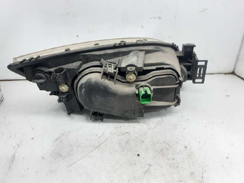 Scheinwerfer links CHBA 1435624 de Ford Mondeo iii (b5y) 2000-2007 125 CV con 184384 km - pieza usada