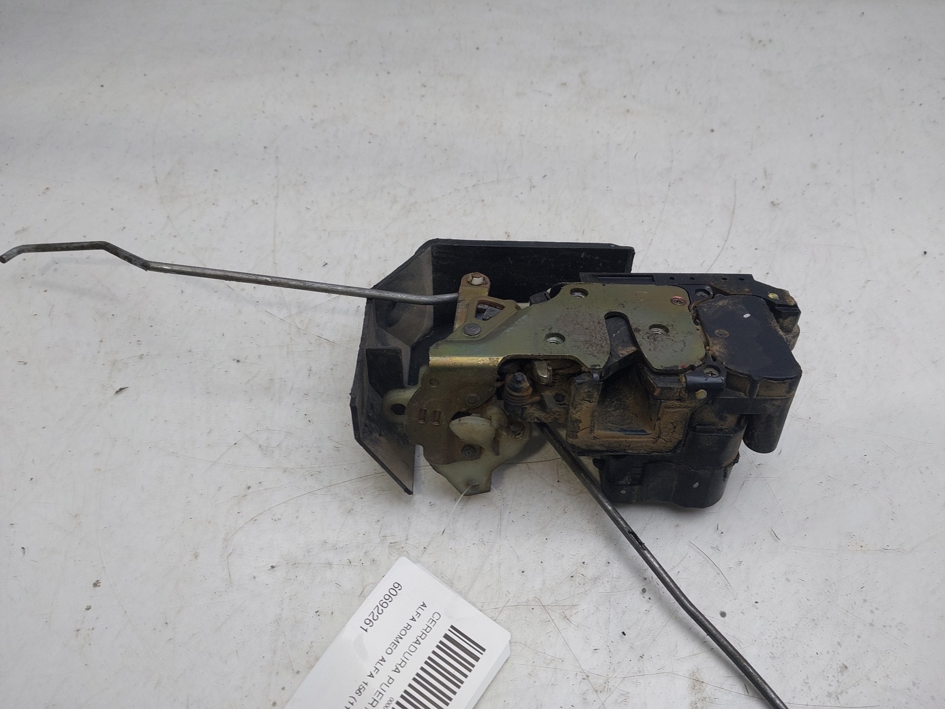 RENAULT 156 932 (1997-2007) Front Left Door Lock 60692261 23571571