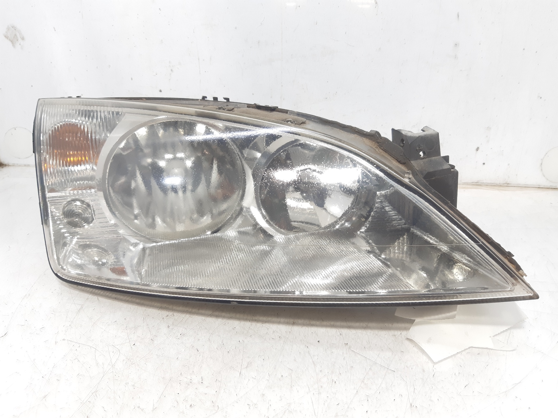 FORD Mondeo 3 generation (2000-2007) Front Right Headlight 1S7113005SE 18734088