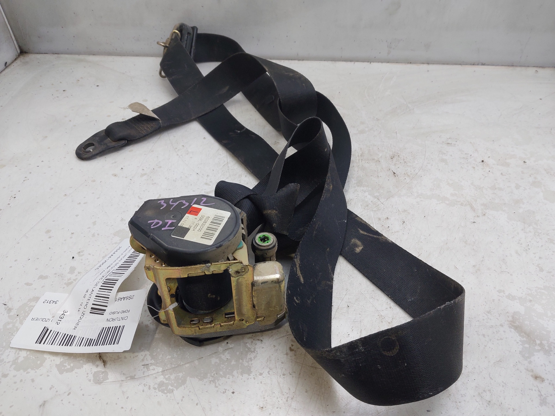 FORD Fusion 1 generation (2002-2012) Front Left Seatbelt 2S6AA61295ED 24386192