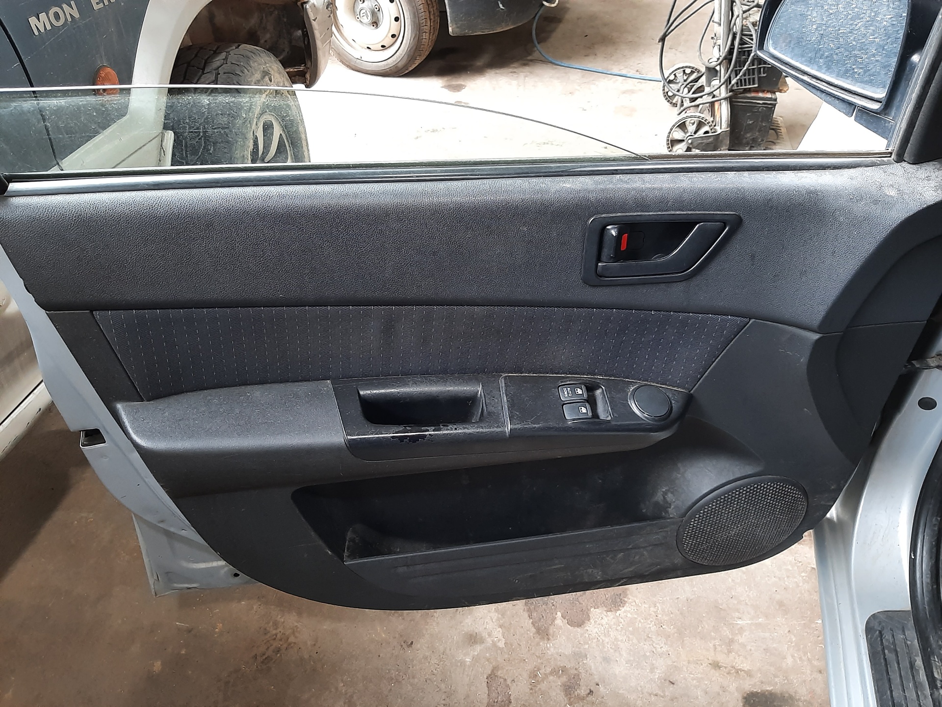 HYUNDAI Getz 1 generation (2002-2011) Priekšējā stikla tīrītāja mehānisms 981001C100 21693373