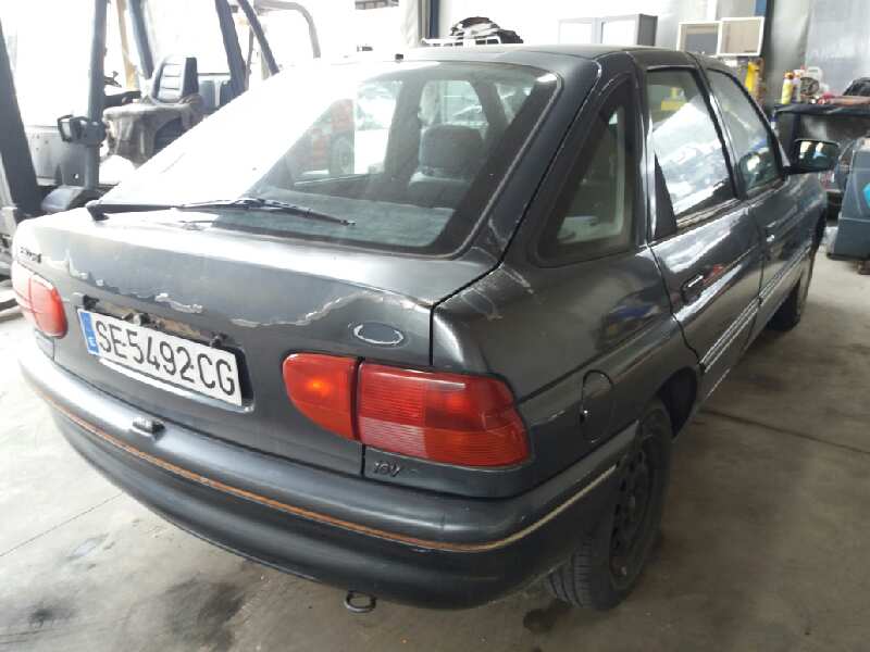 FORD Escort 5 generation (1990-2000) Feu arrière gauche 93AG15K258 24124951