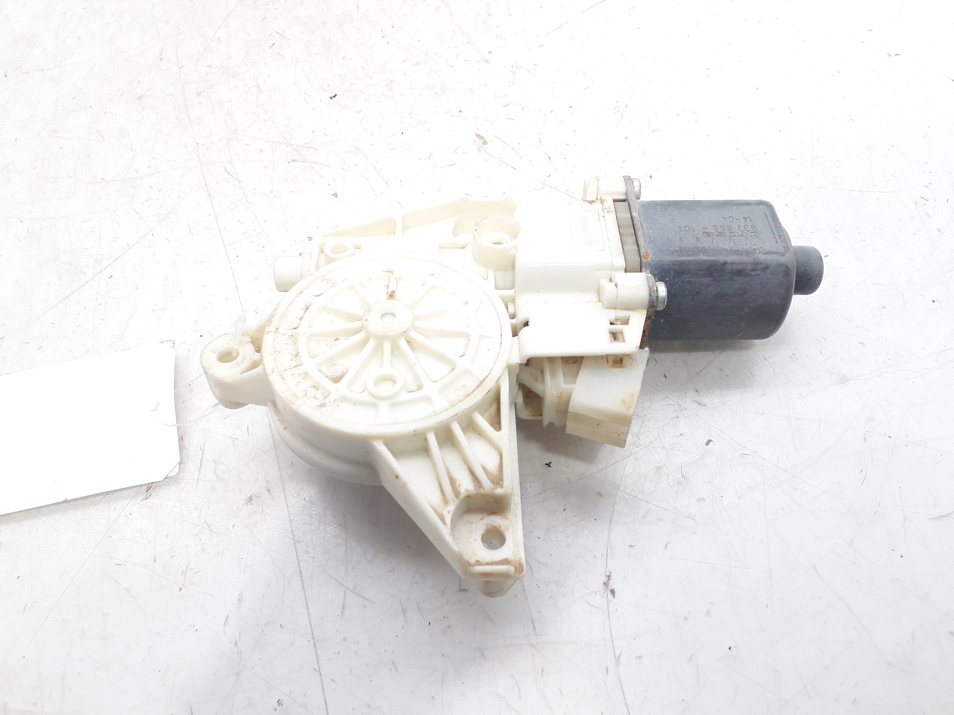 MERCEDES-BENZ A-Class W176 (2012-2018) Moteur de lève-vitre de porte avant gauche A2469065100 18774579