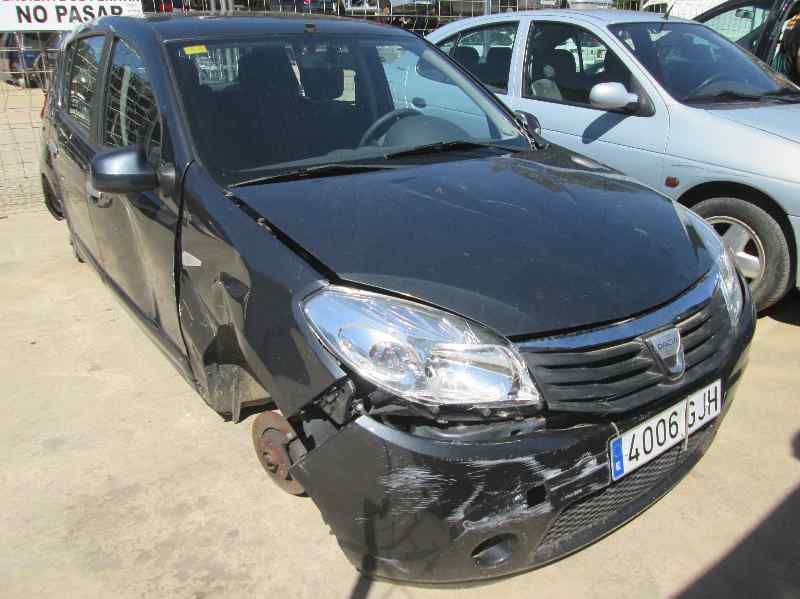 DACIA Logan 1 generation (2004-2012) Вентилатор с дифузьор 8200765566B 24076524