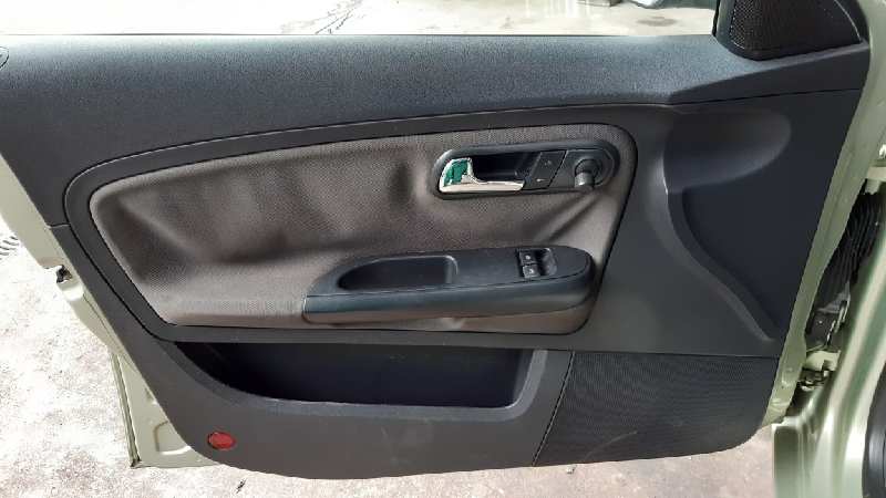 SEAT Cordoba 2 generation (1999-2009) Other part 6Q0820411K 18588065