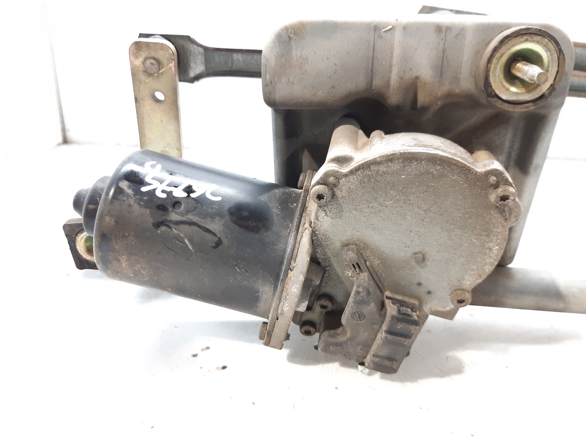 Motor limpia delantero RFN 1097546 de Ford Mondeo ii sedán (bfp) 1996-2000 90 CV - pieza usada
